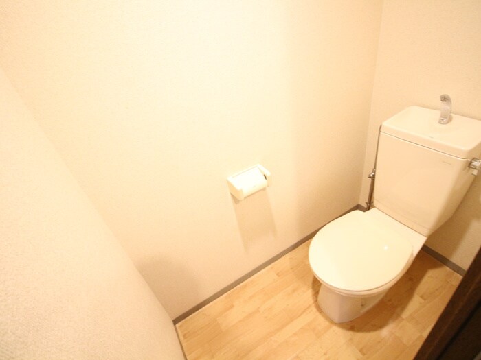 物件内観写真12　(トイレ)