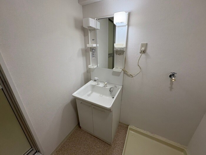 物件内観写真9　(洗面)