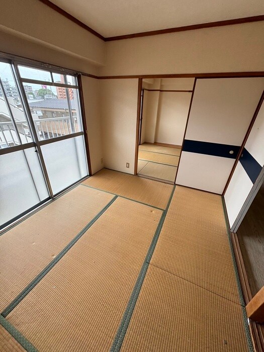 物件内観写真10　(居室)