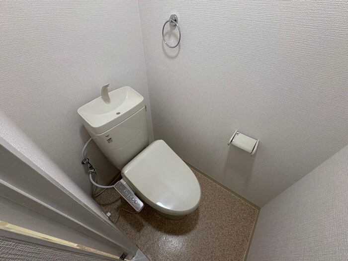 物件内観写真10　(トイレ)