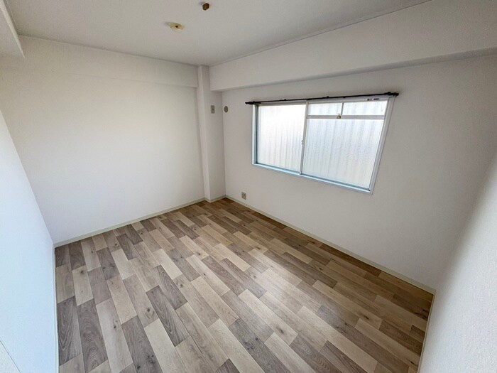 物件内観写真16　(居室)