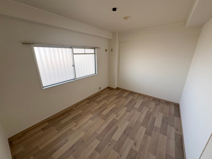 物件内観写真16　(居室)