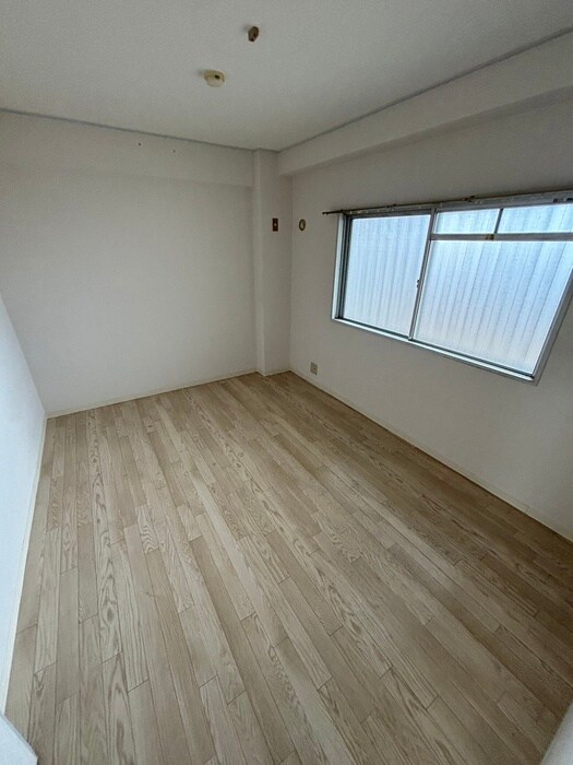 物件内観写真21　(居室)