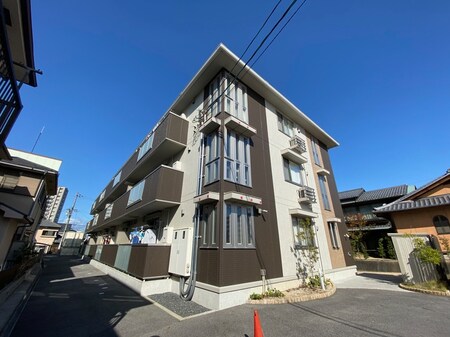 グランプリュスＫ外観写真