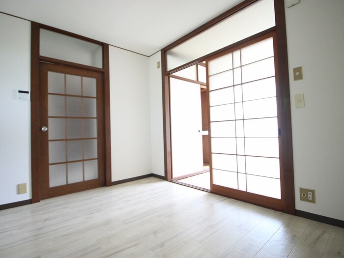 物件内観写真8　(居室)