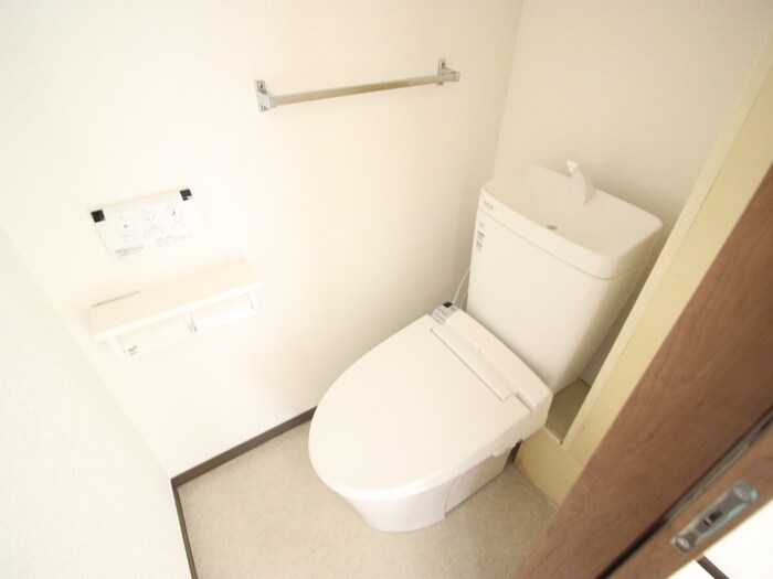 物件内観写真12　(トイレ)