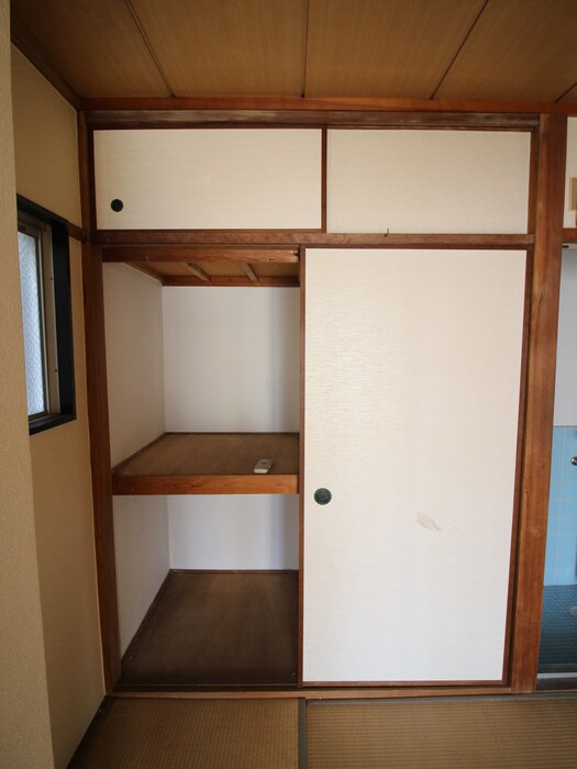 物件内観写真4　(収納)