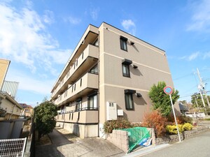 プルーリオン外観写真