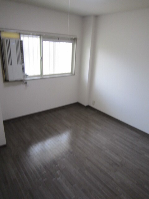 物件内観写真12　(居室)