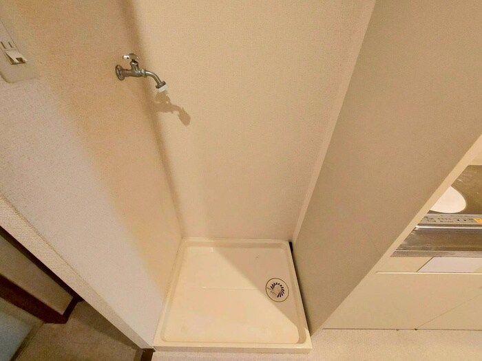 物件内観写真13　(洗濯機置場)