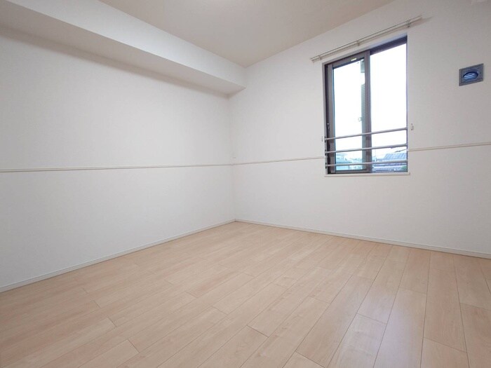 物件内観写真19　(居室)