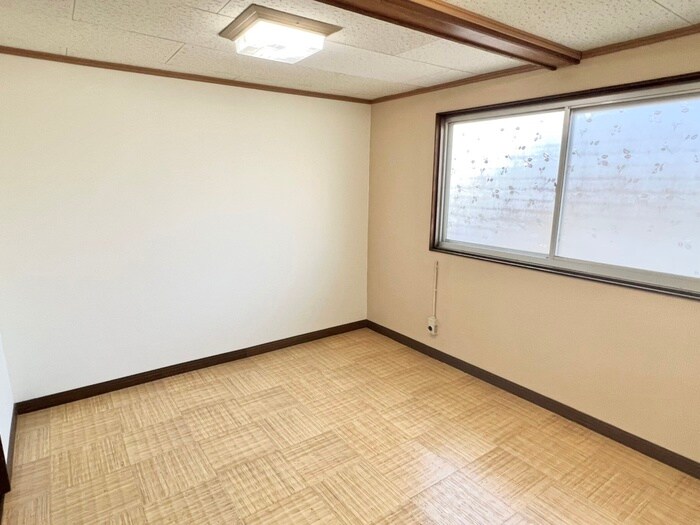 物件内観写真10　(居室)