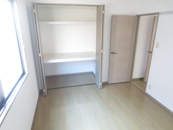 物件内観写真14　(居室)