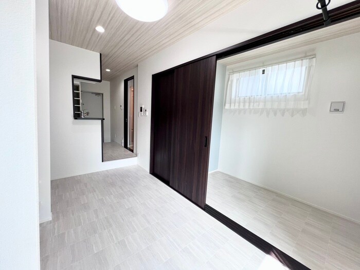 物件内観写真9　(居室)