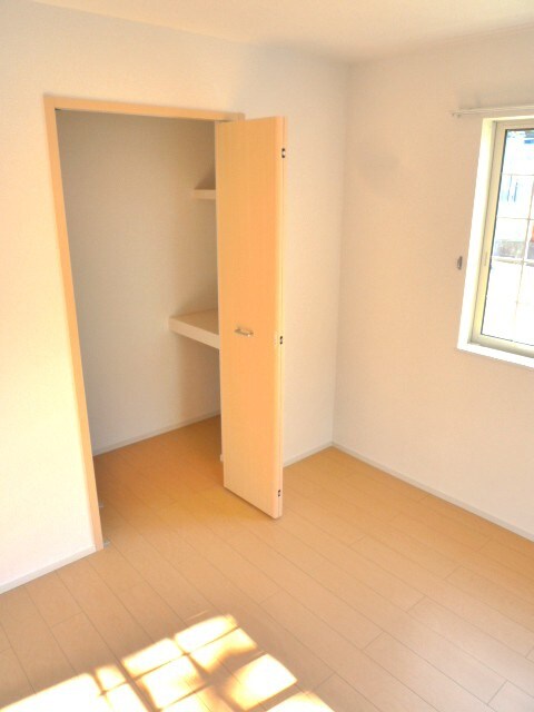 物件内観写真11　(居室)