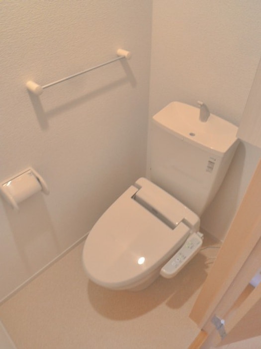 物件内観写真11　(トイレ)