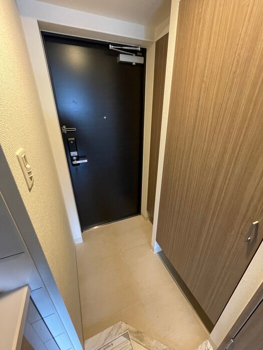 物件内観写真15　(玄関)