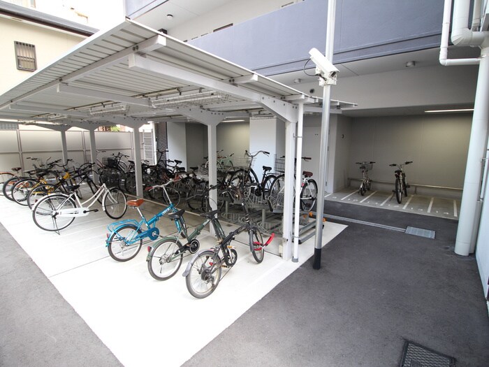 物件外観写真6　(駐輪場)