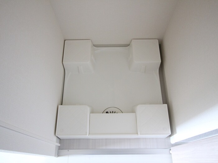 物件内観写真11　(洗濯機置場)