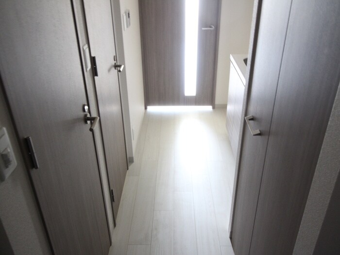 物件内観写真14　(廊下)