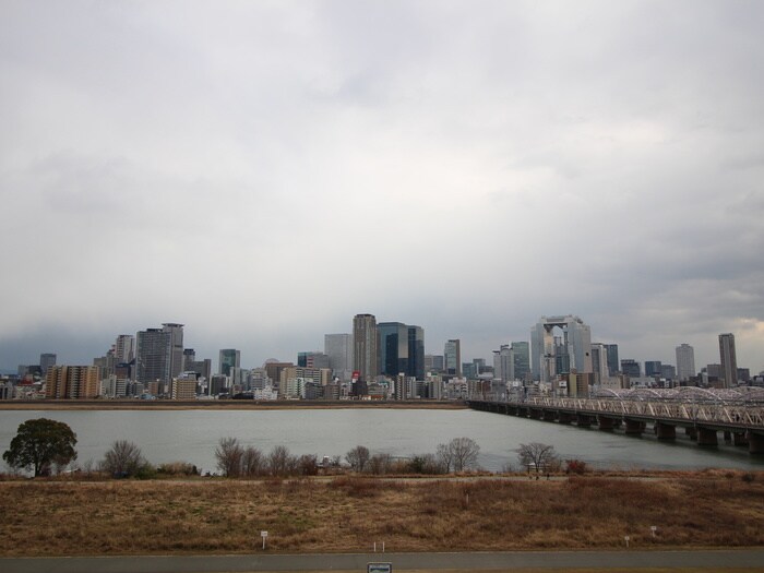 物件内観写真16　(室内からの展望)