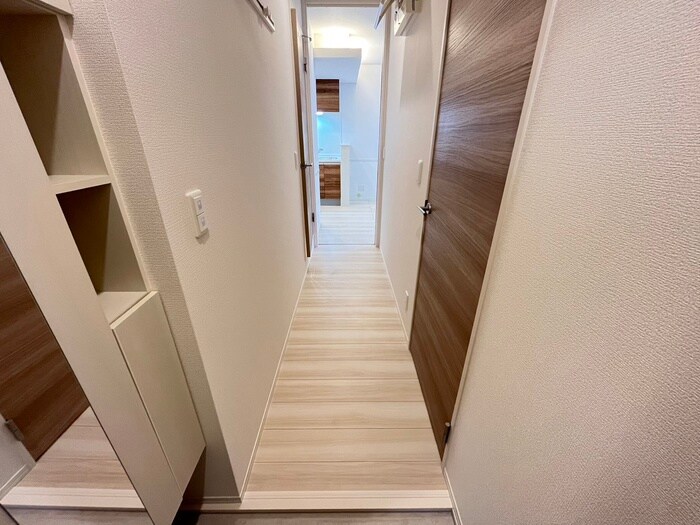 物件内観写真18　(廊下)