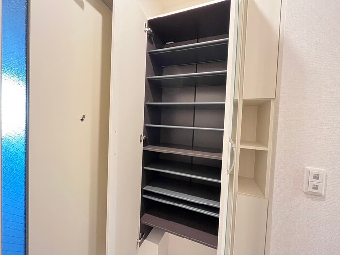 物件内観写真19　(靴箱)