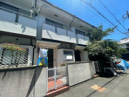 小倉町久保テラスハウス外観写真