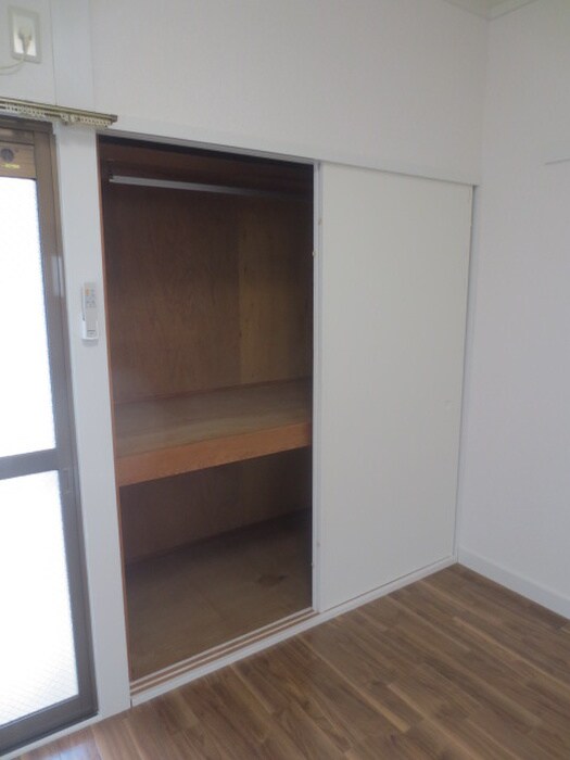 物件内観写真12　(収納)