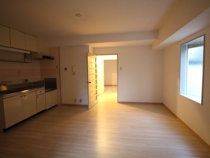 物件内観写真19　(居室)