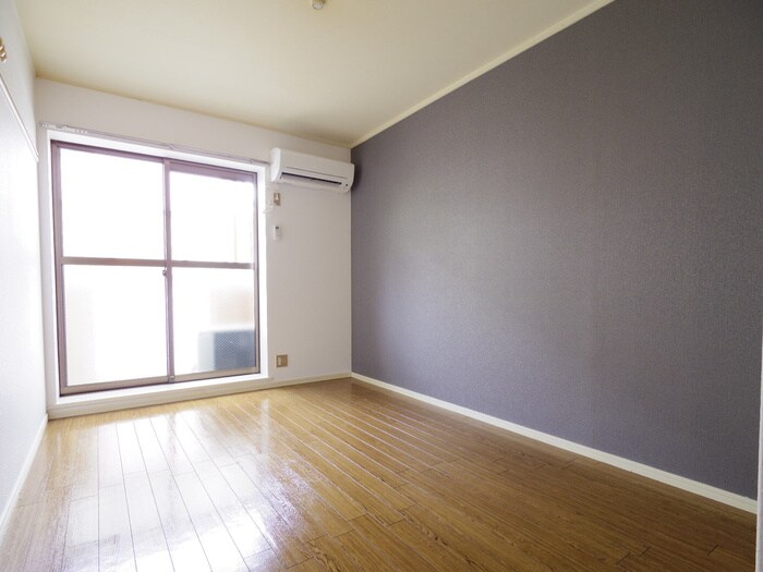 物件内観写真9　(居室)