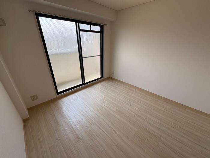 物件内観写真10　(居室)