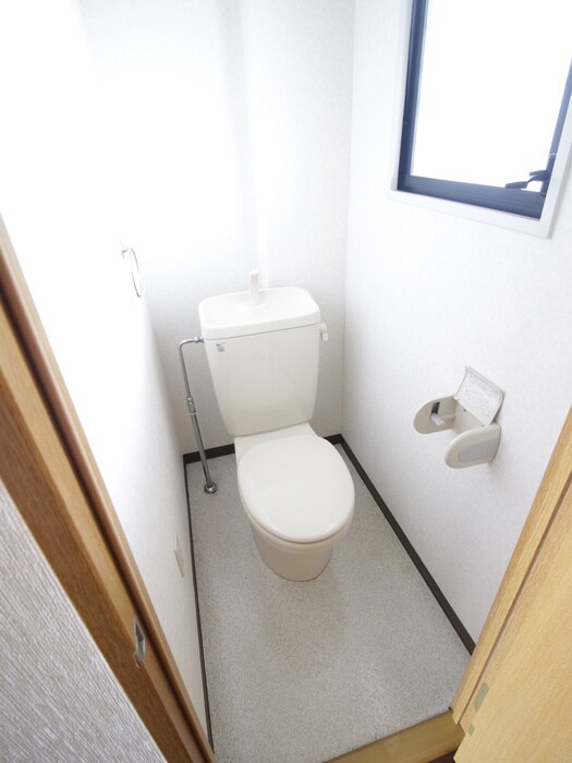 物件内観写真11　(トイレ)