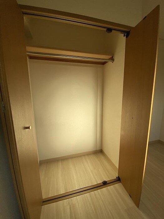 物件内観写真11　(収納)