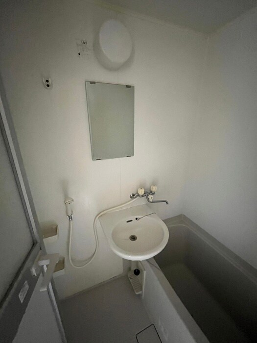 物件内観写真12　(洗面)