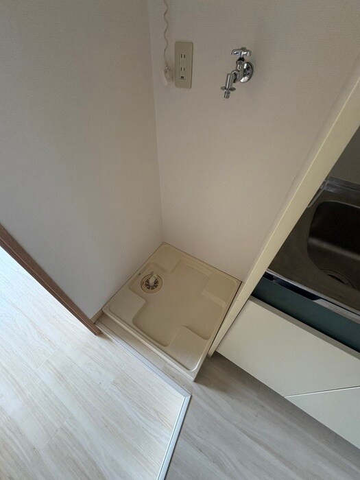 物件内観写真12　(洗濯機置場)