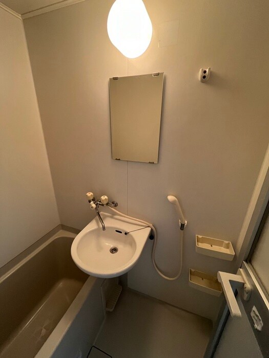 物件内観写真12　(洗面)