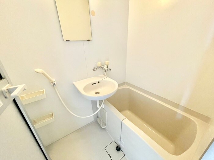 物件内観写真12　(バス／シャワールーム等)