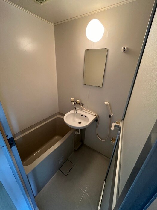 物件内観写真13　(バス／シャワールーム等)