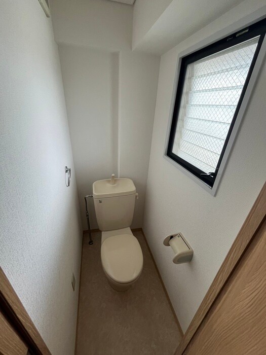 物件内観写真14　(トイレ)