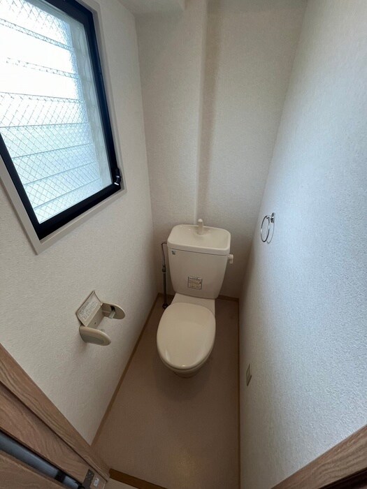 物件内観写真14　(トイレ)