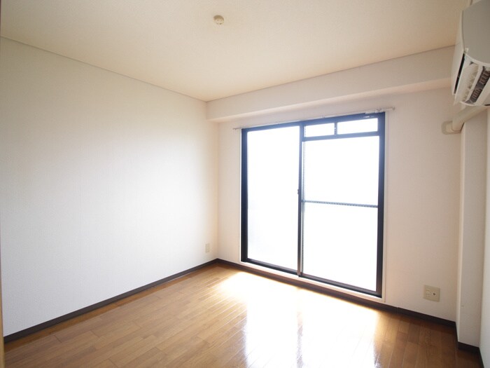 物件内観写真15　(居室)