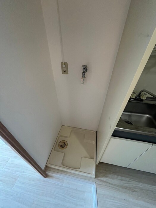 物件内観写真15　(洗濯機置場)