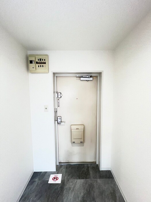 物件内観写真20　(玄関)