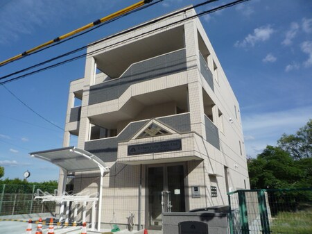 Urban Hills Trois Ost外観写真