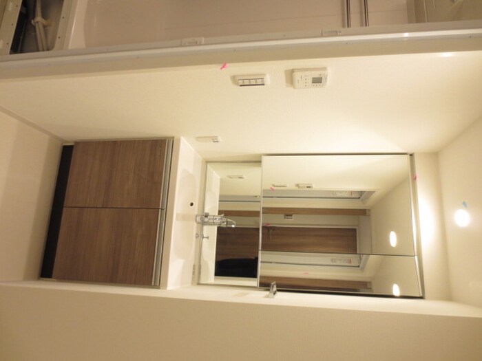 物件内観写真10　(洗面)