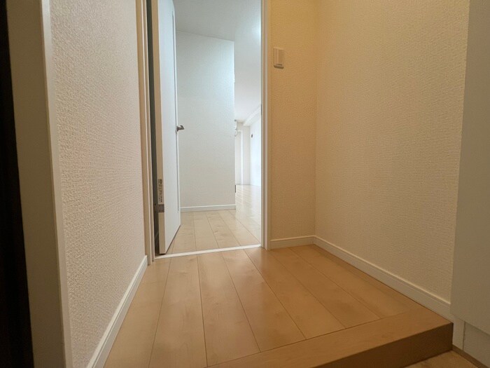 物件内観写真17　(廊下)