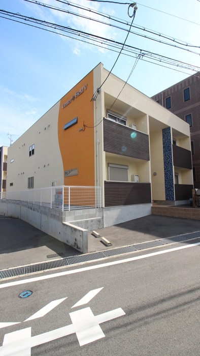 物件外観写真5　(駐車場)