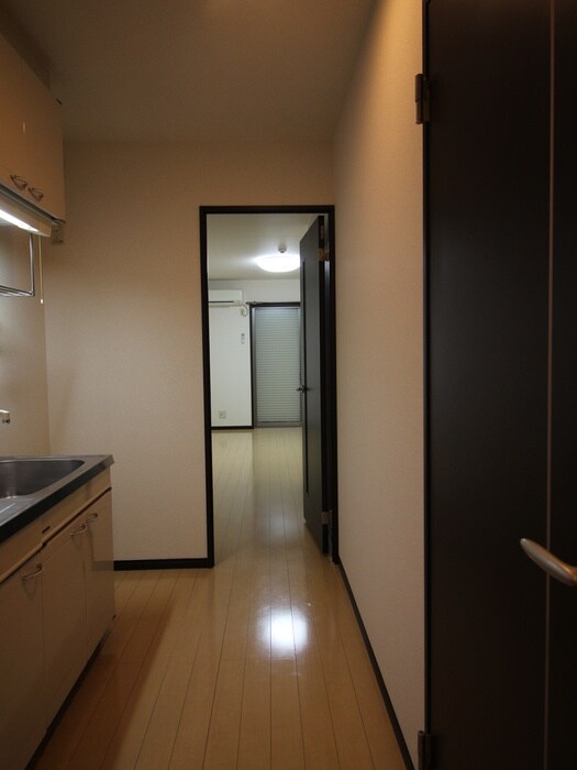 物件内観写真6　(廊下)