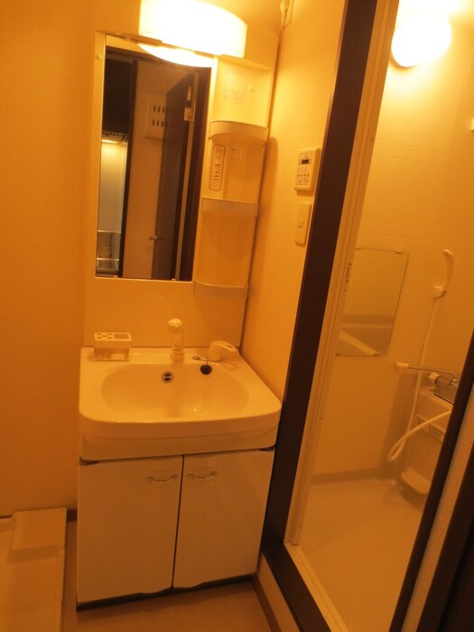 物件内観写真16　(洗面)